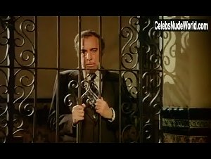 Angela Molina in Cet obscur objet du desir (1977) 3