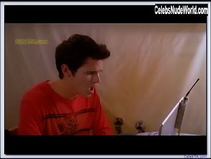 Angela Little Shower , Spycam In American Pie presents Band Camp (2005) 16