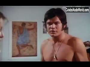 Angelika Baumgart in Hausfrauen-Report 1: Unglaublich, aber wahr (1971) 6