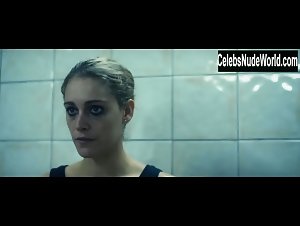 Angeliki Papoulia in Alpeis (2011) 1