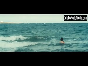 Angeliki Papoulia in Alpeis (2011) 8