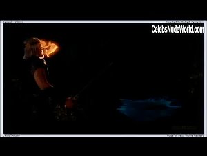 Angelina Jolie Explicit , Tits In Beowulf (2007) 2