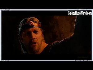 Angelina Jolie Explicit , Tits In Beowulf (2007) 8