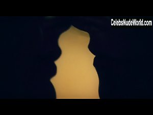 Anita Strindberg in Il tuo vizio e una stanza chiusa e solo io ne ho la chiave (1972) 5