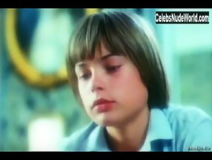 Anja Schute boobs , Lesbian in Tendres cousines (1980) 14