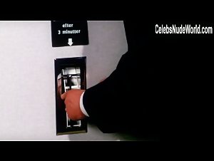 Ann-Mari Max Hansen in Mig og mafiaen (1973) 2