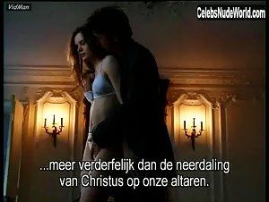 Anna Bielska Topless , Hot scene in Giulia (1999) 2
