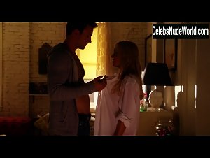Anna Faris Blonde , Flashing in What's Your Number (2011) 10