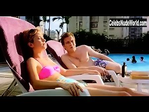 Anna Friel in Rogue Trader (1999) 11