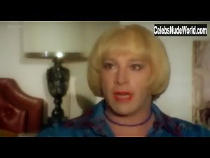 Anna Maria Rizzoli in Scusi, lei e normale (1979) 10