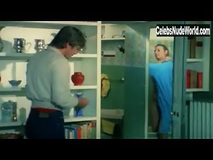 Anna Maria Rizzoli in Scusi, lei e normale (1979) 14