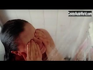 Anna Paquin Shower , Explicit scene in Margaret (2011) 17