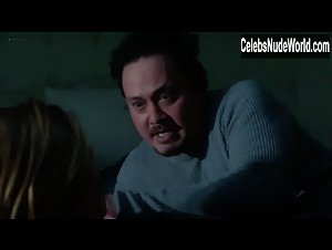 Anna Paquin Lingerie , Bedtime in The Affair (series) (2014) 6