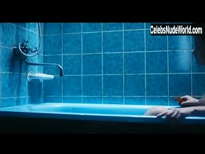 Anna Starshenbaum Big boobs , Big Butt in Detyam do 16... (2010) 13