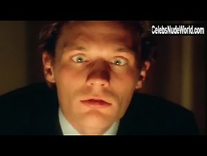 Anne Bie Warburg in Der ma vaere en sengekant! (1975) 4