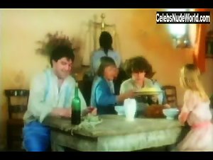Anne Fontaine Cleavage , Vintage in Tendres cousines (1980) 5