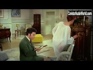 Anne Grete Nissen in Mazurka pa sengekanten (1970) 1