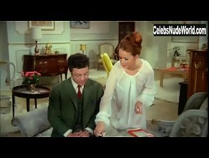Anne Grete Nissen in Mazurka pa sengekanten (1970) 2