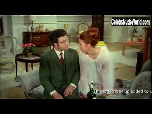 Anne Grete Nissen in Mazurka pa sengekanten (1970) 4