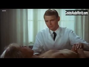 Anne Grete Nissen in Uden en traevl (1968) 3