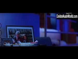 Anne Heche nude, boobs scene in Juror (1996) 4
