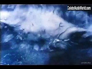 Anne Parillaud Outdoor , Beach scene in Patrizia (1980) 2