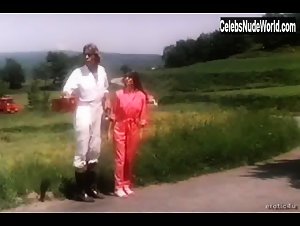 Anne Parillaud Flashing boobs , Vintage in Patrizia (1980) 7