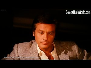 Anne Parillaud in Pour la peau d'un flic (1981) 16