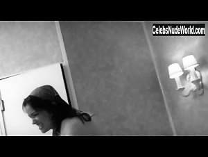 Anne-Sophie Franck in Rose, c'est Paris (2010) 8