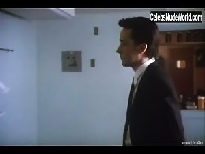 Annette Bening in Grifters (1990) 18