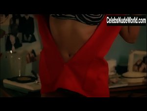 Antonia Morais in Lucia McCartney (series) (2016) 4