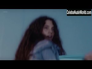 Antonella Ferrari Butt , Lingerie in El Marginal (series) (2016) 18