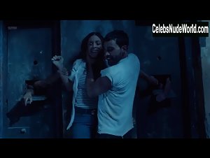 Antonella Ferrari hot , boobs in El Marginal (series) (2016) 11