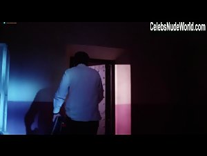 Antonella Giacomini boobs , Voyeur in Violenza in un carcere femminile (1982) 17