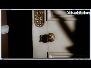 Anulka Dziubinska Big boobs , Blonde in Vampyres (1974) 9