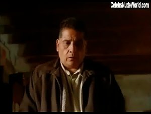 Arcelia Ramirez in La mujer de Benjamin (1991) 3