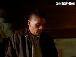Arcelia Ramirez in La mujer de Benjamin (1991) 5