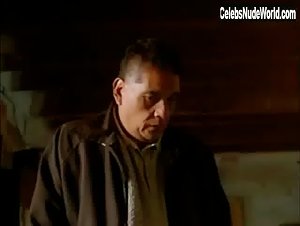 Arcelia Ramirez in La mujer de Benjamin (1991) 6