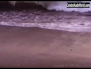 Aria Giovanni Beach , Bikini in Survivors Exposed (2001) 5