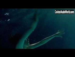 Ariadna Cabrol Wet , Explicit scene in Eloise (2009) 17