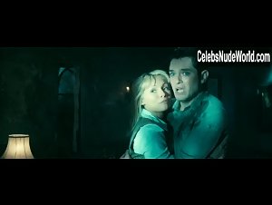 Ashley Mulheron in Lesbian Vampire Killers (2009) 7
