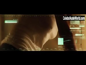 Ashley Hinshaw in Pyramid (2014) 19