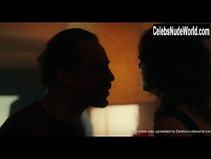Kasia Smutniak in Made in Italy (2018) 11