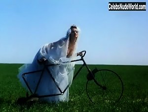 Katarzyna Figura in Wrzeciono czasu (1995) 9