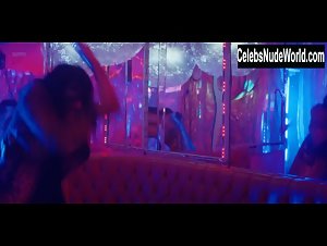Asphyxia Noir in Queen of Hollywood Blvd (2017) 19