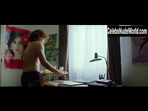 Ursula Corbero in El arbol de la sangre (2018) 13