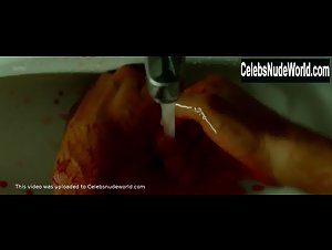 Ursula Corbero in El arbol de la sangre (2018) 8