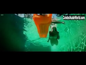 Ursula Corbero in Quien mato a Bambi (2013) 2
