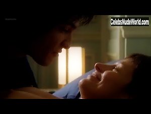 Assumpta Serna sexy scene in Nana (2001) 7
