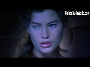 Assumpta Serna in Wild Orchid (1989) 18